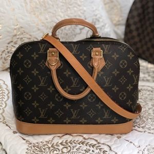 Louis Vuitton Alma PM